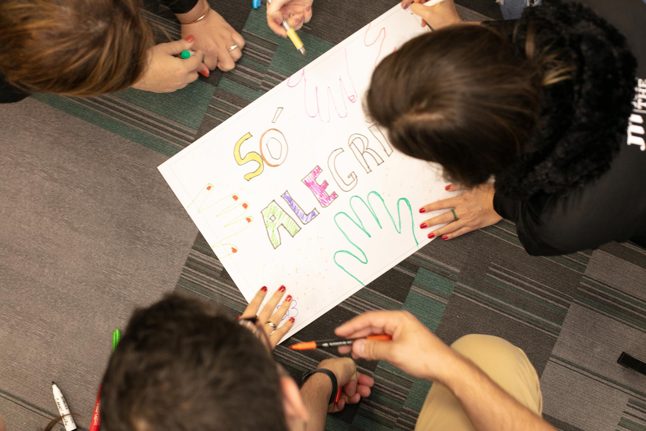 Dinâmicas de Team Building: 10 atividades para integrar equipes e como escolher