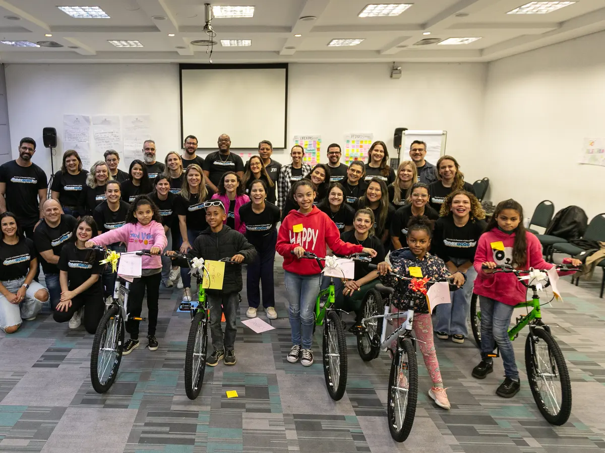 A Fábrica de Bikes — atividade de team building com impacto social